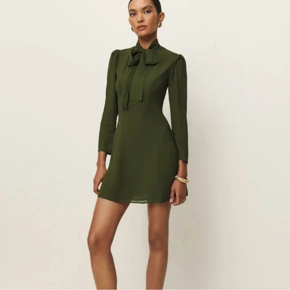 green emerald velvet dress Loide Fern Green Midi Dress – Maison Safiyaa USA main image 0